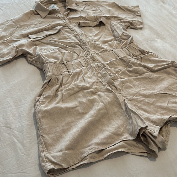 Abercrombie & Fitch Linen Blend Romper - Picture 2 of 11